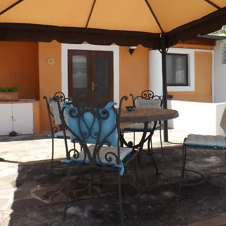 Vacanze Lory * Malfa (Salina)